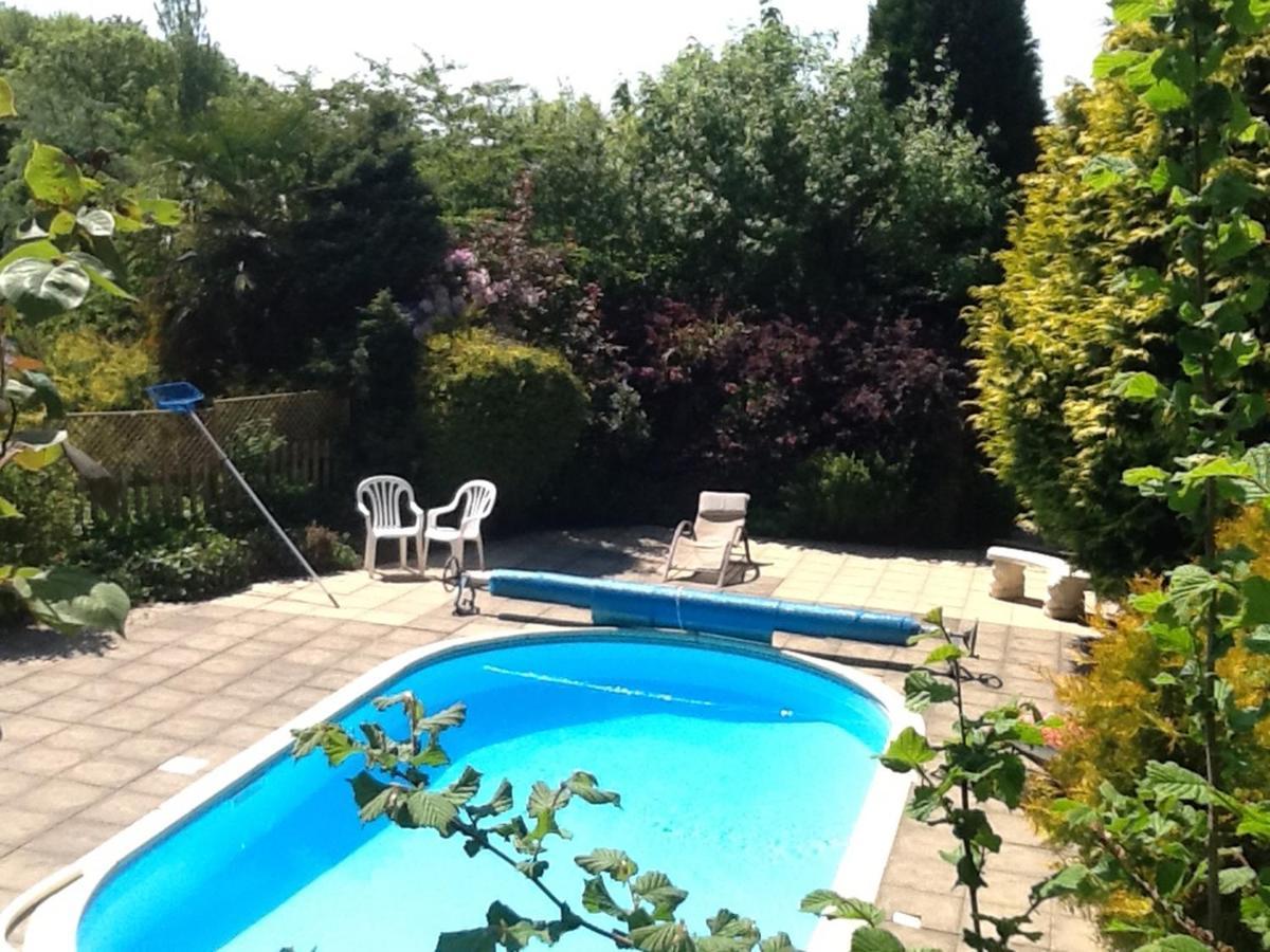ליסקירד Tudor Lodge With Pool & Bbq Cabin מראה חיצוני תמונה