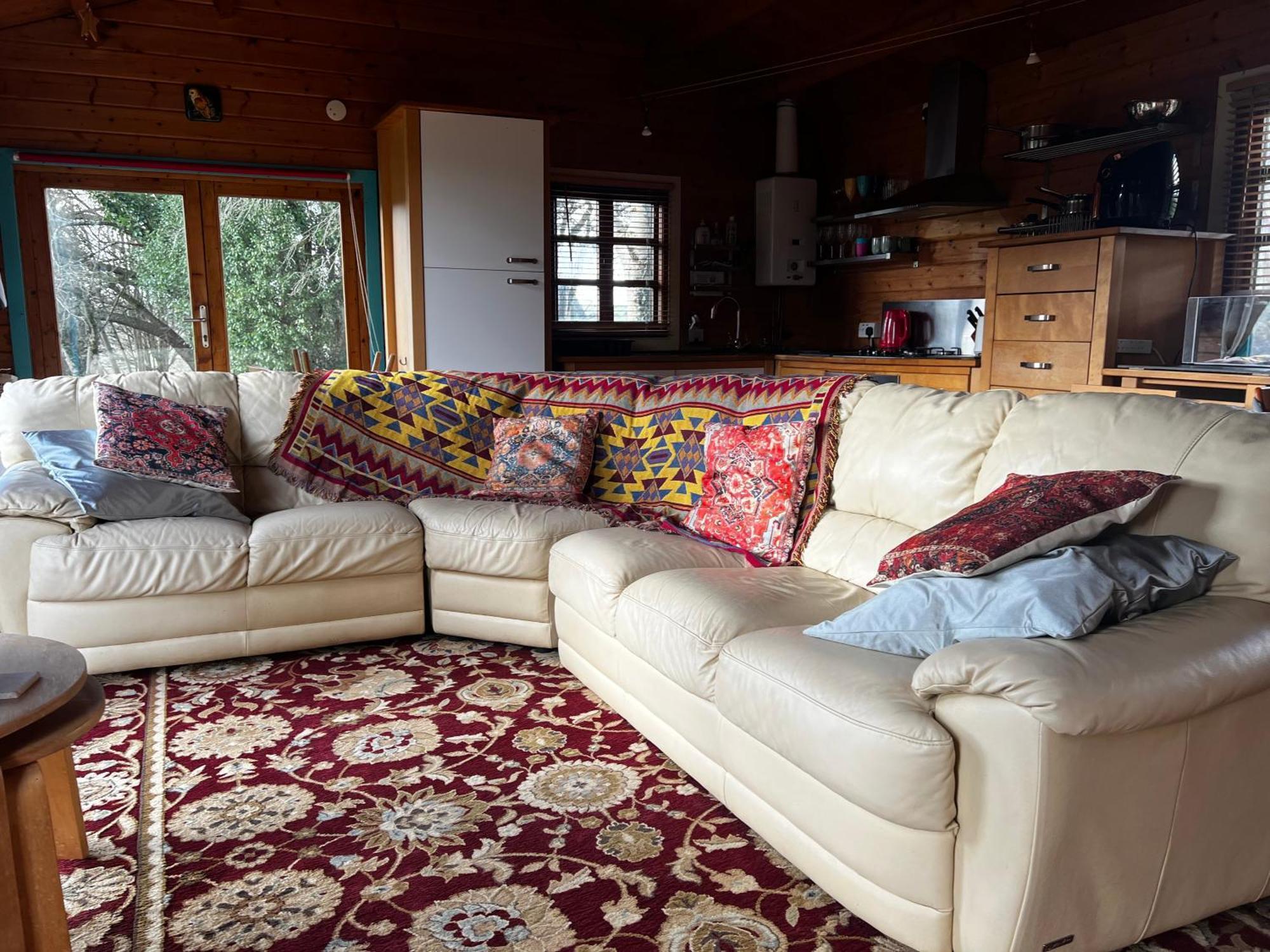 ליסקירד Tudor Lodge With Pool & Bbq Cabin מראה חיצוני תמונה